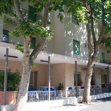 Hotel Zaghini Rimini Exterior foto