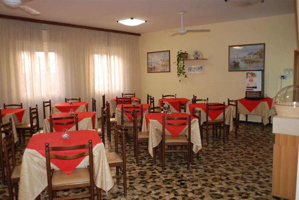 Hotel Zaghini Rimini Exterior foto