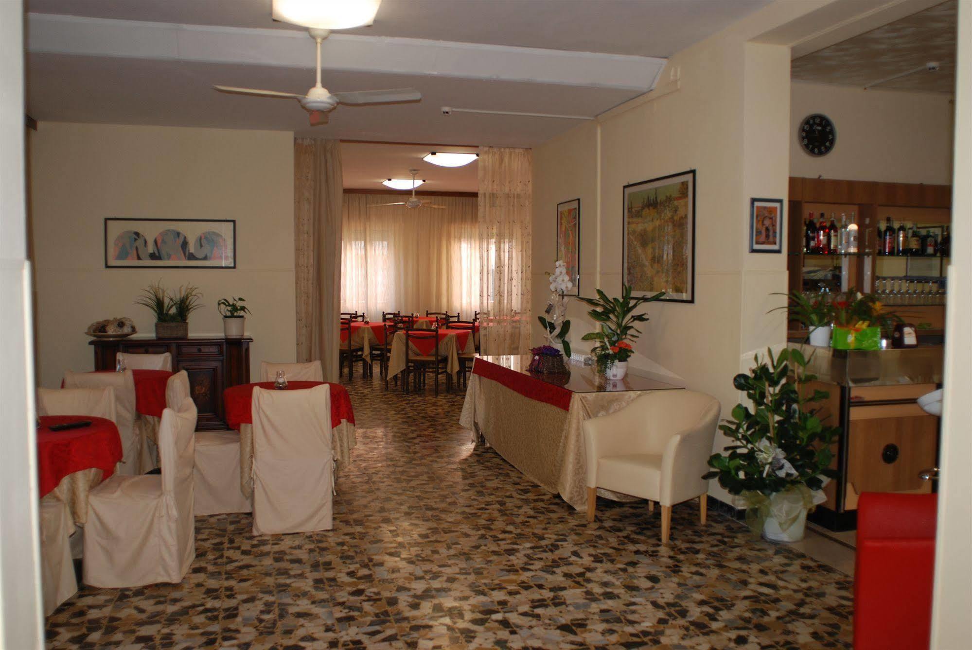 Hotel Zaghini Rimini Exterior foto